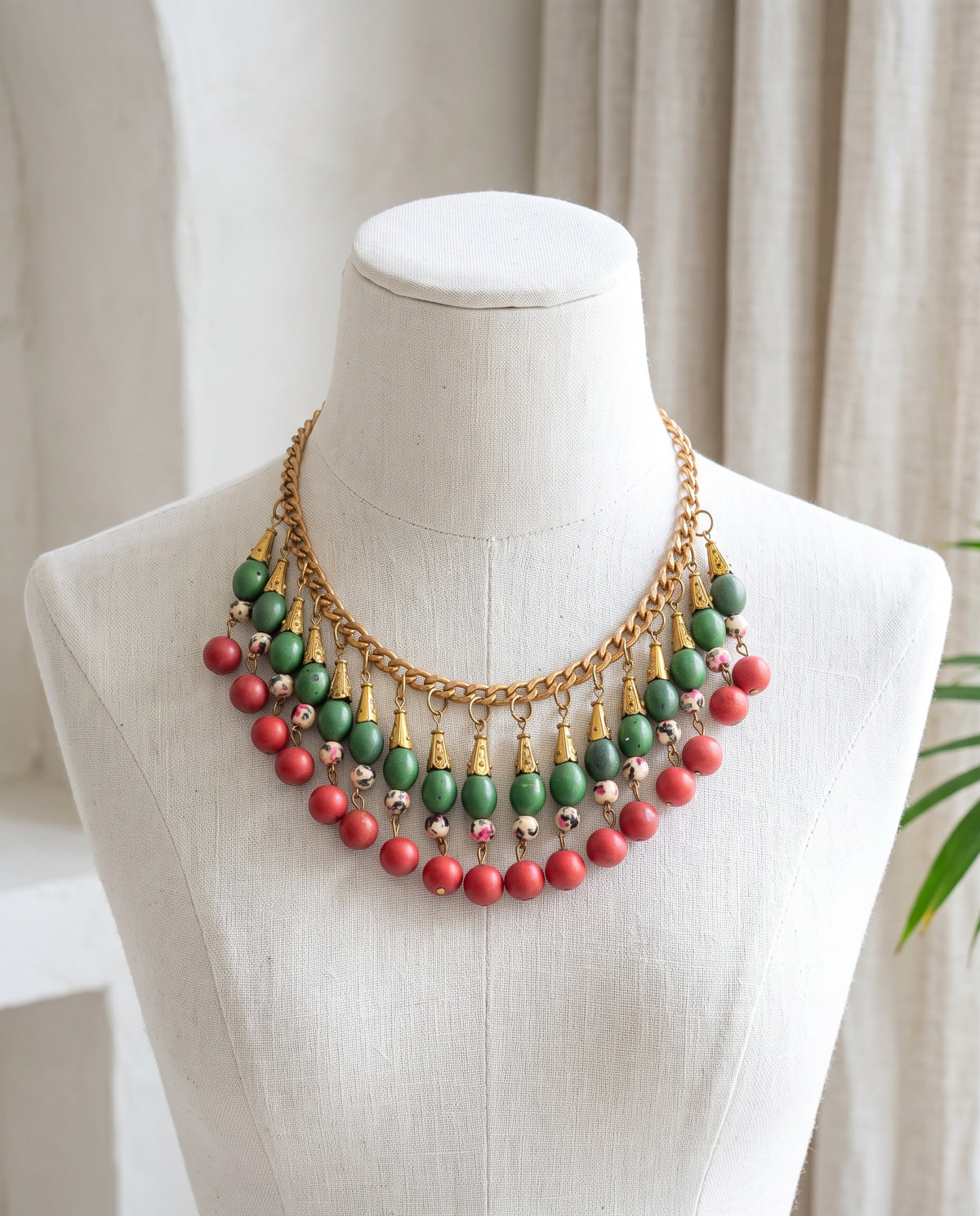 Green N Red Gemstones Choker