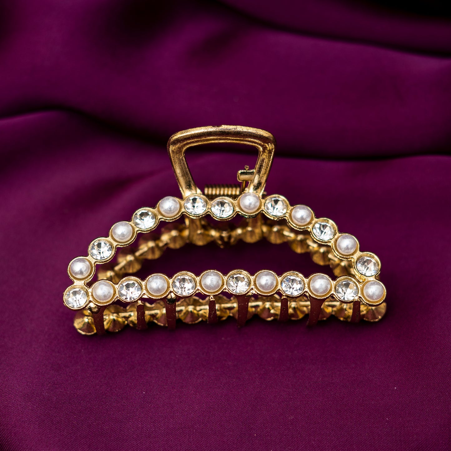 Pearls N Crystals Hair catcher