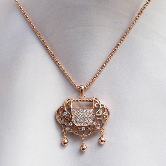 Gold N Crystal Pendant - Look Richie